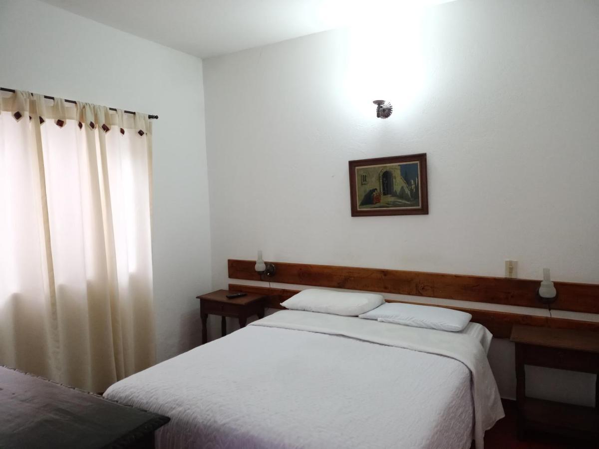 Bed and Breakfast Hospederia La Roca Plaza Principal Бойяка Экстерьер фото